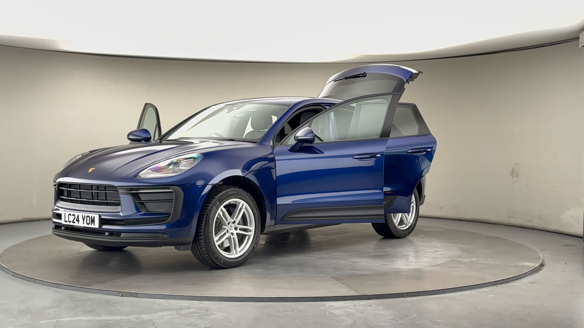 Used Porsche Macan 2024 for sale - 76655651: Photo 50