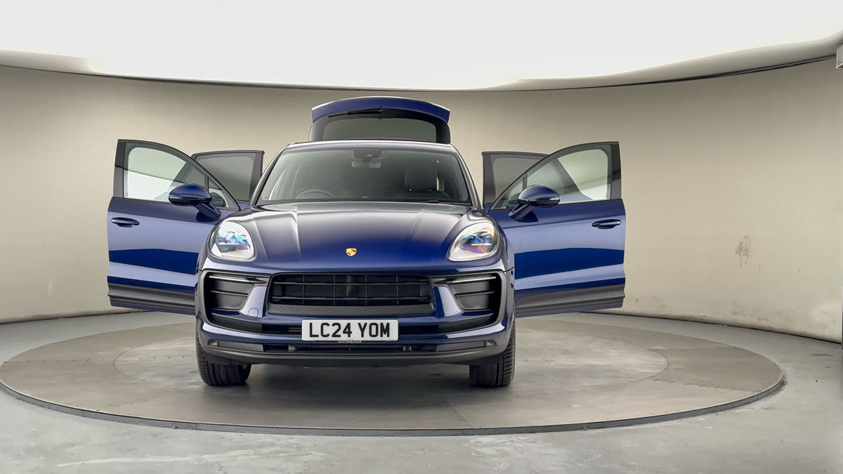 Used Porsche Macan 2024 for sale - 76655651: Photo 52