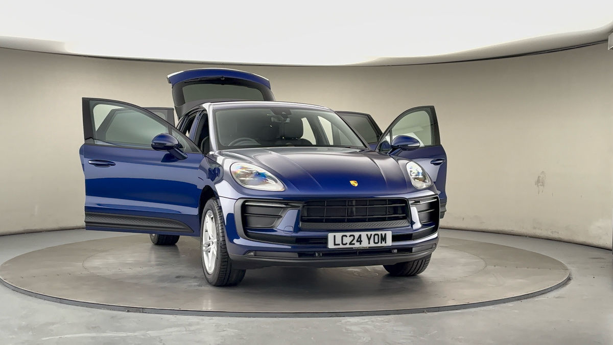 Used Porsche Macan 2024 for sale - 76655651: Photo 53