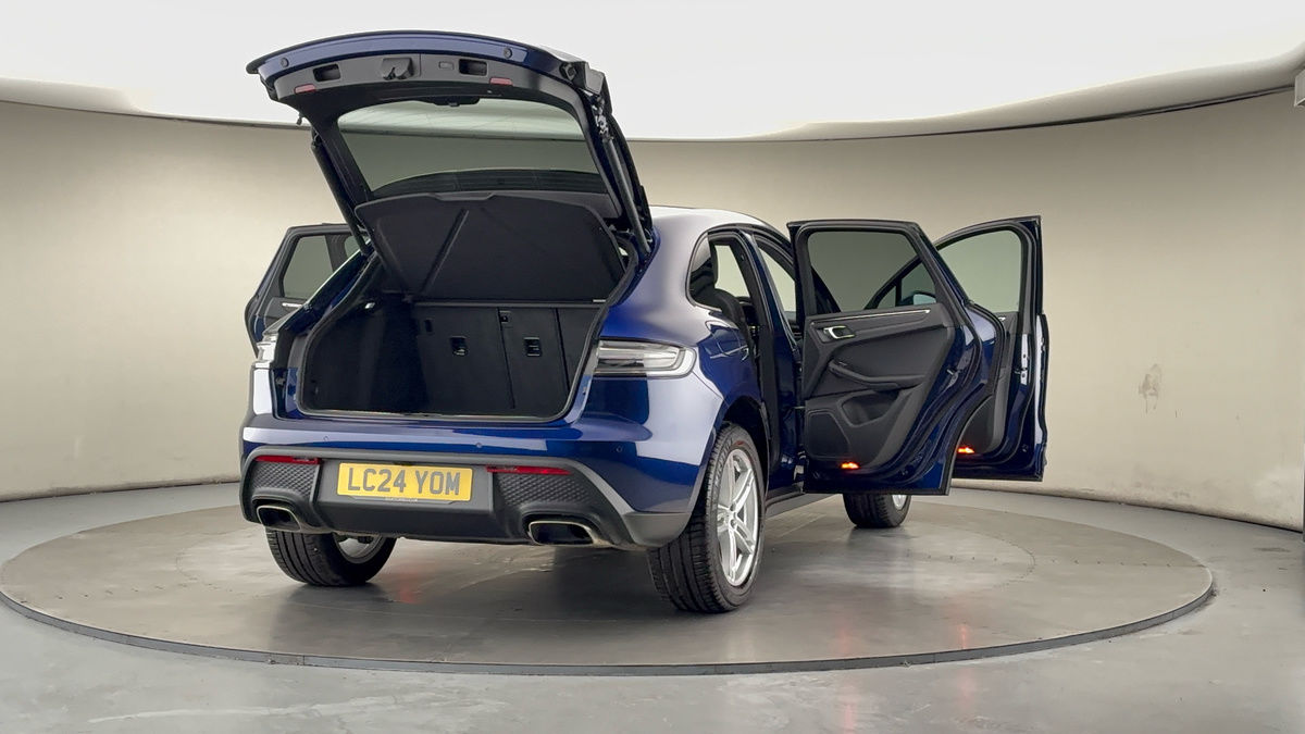 Used Porsche Macan 2024 for sale - 76655651: Photo 60