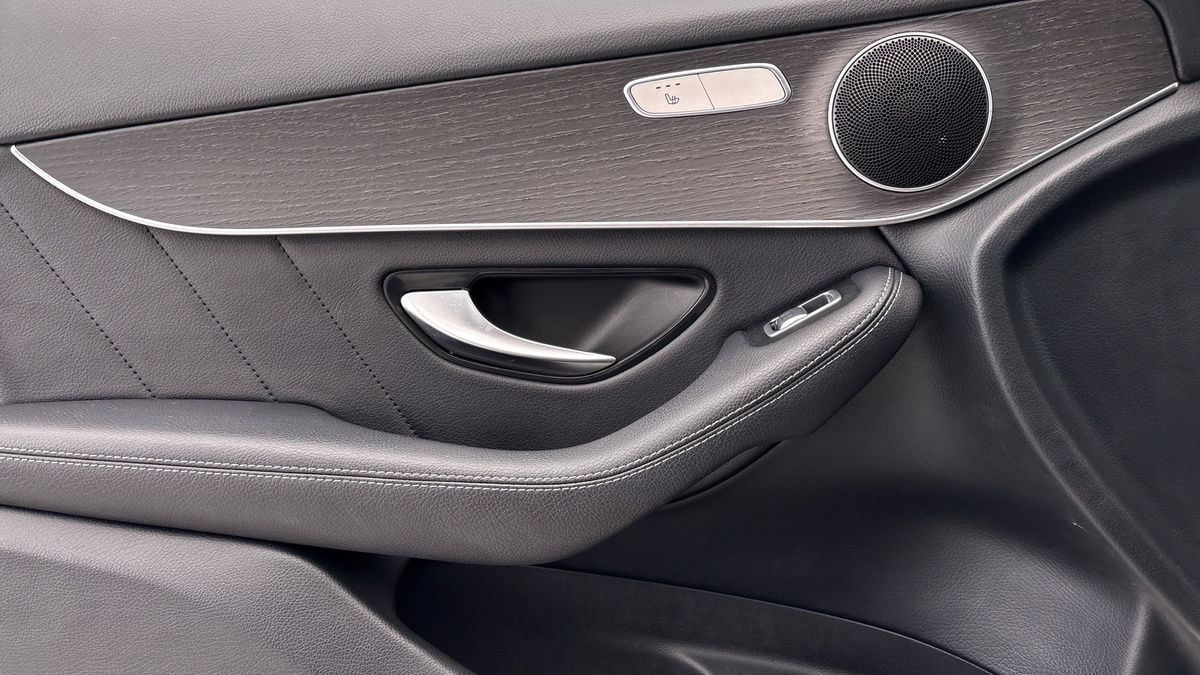 Used Mercedes-Benz GLC 2019 for sale - 78168182: Photo 19