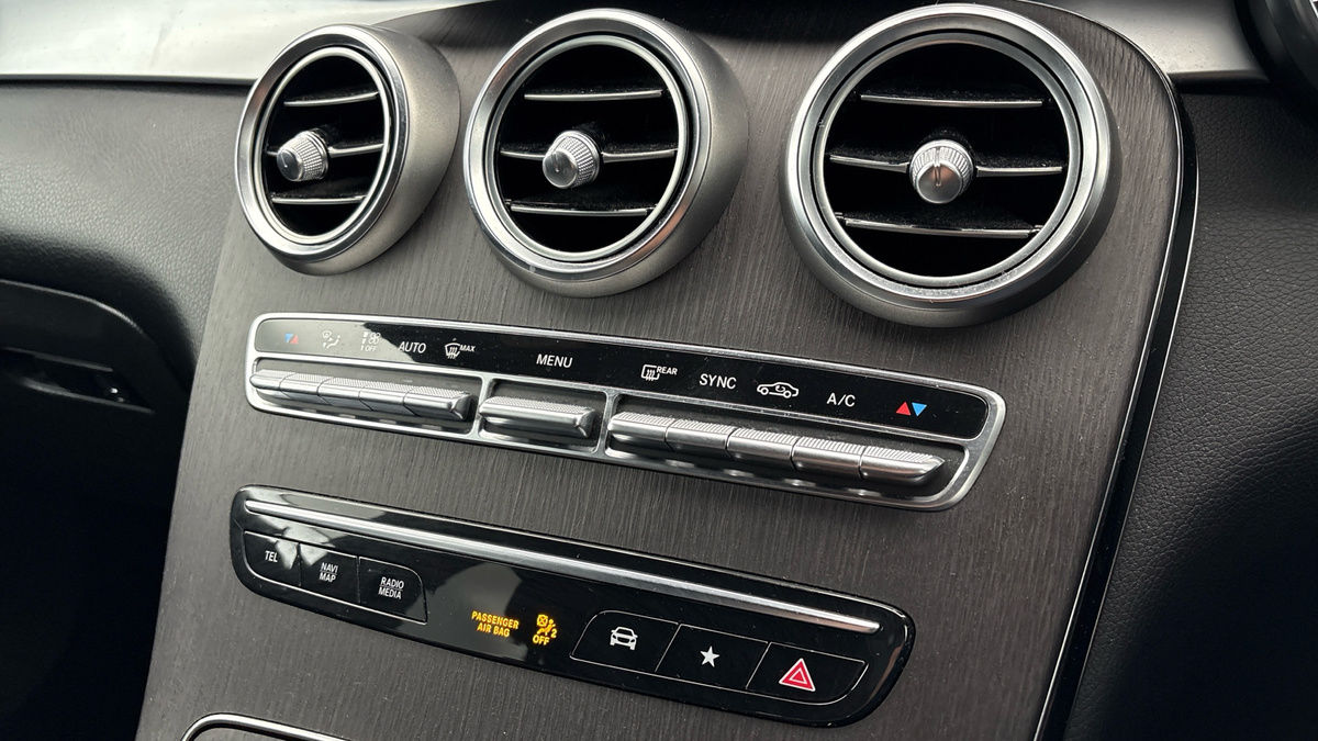 Used Mercedes-Benz GLC 2019 for sale - 78168182: Photo 6