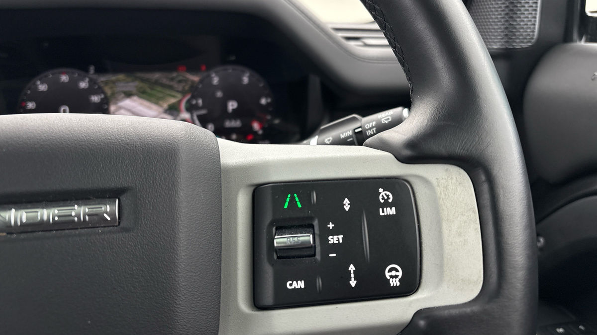 Used Land Rover Defender 90 2024 for sale - 77189036: Photo 14