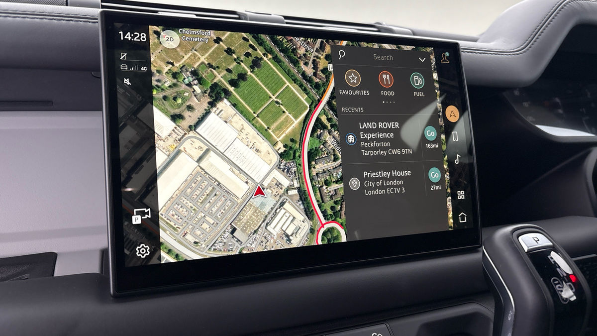 Used Land Rover Defender 90 2024 for sale - 77189036: Photo 17