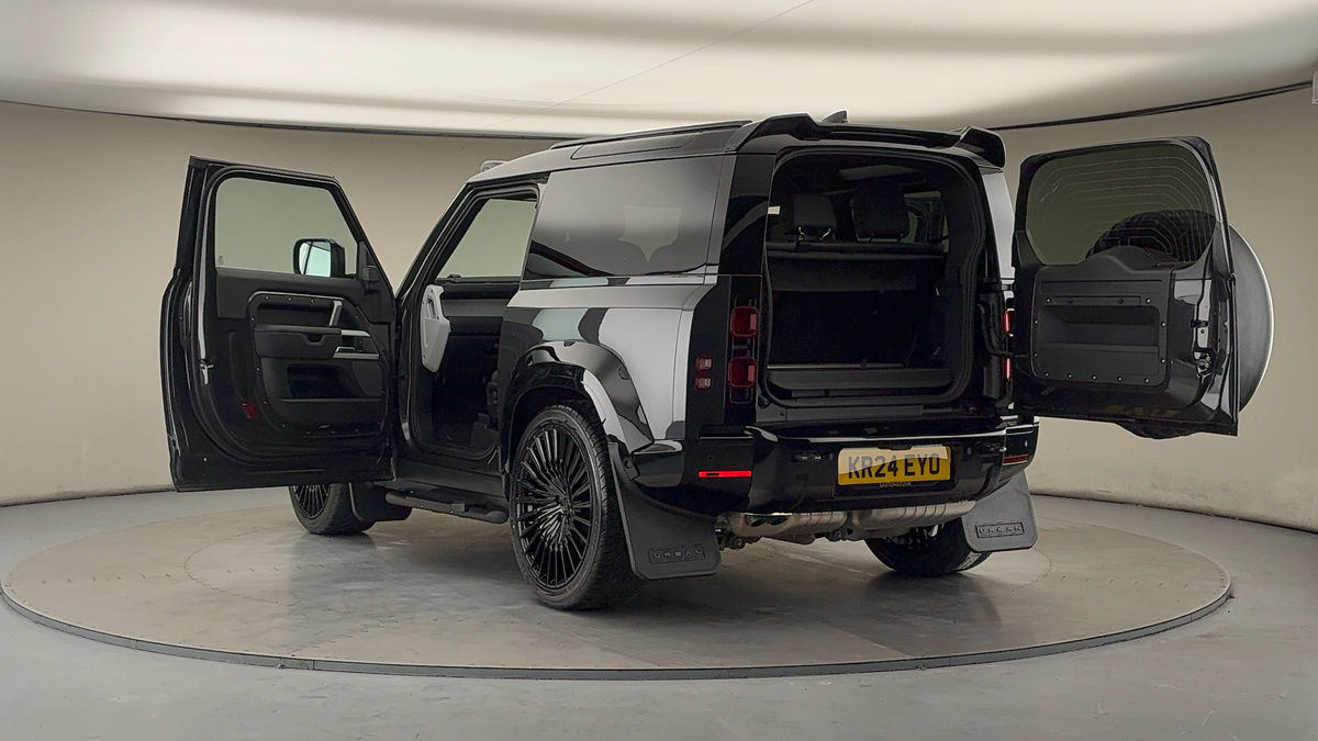 Used Land Rover Defender 90 2024 for sale - 77189036: Photo 23