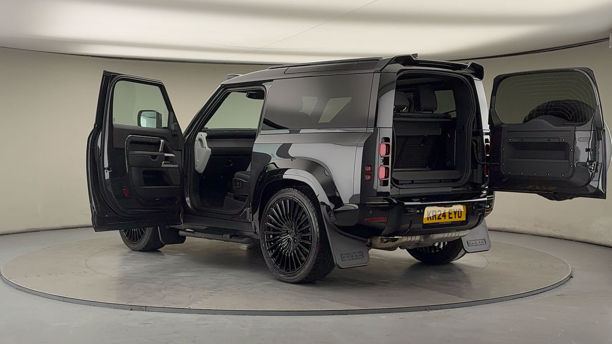 Used Land Rover Defender 90 2024 for sale - 77189036: Photo 47