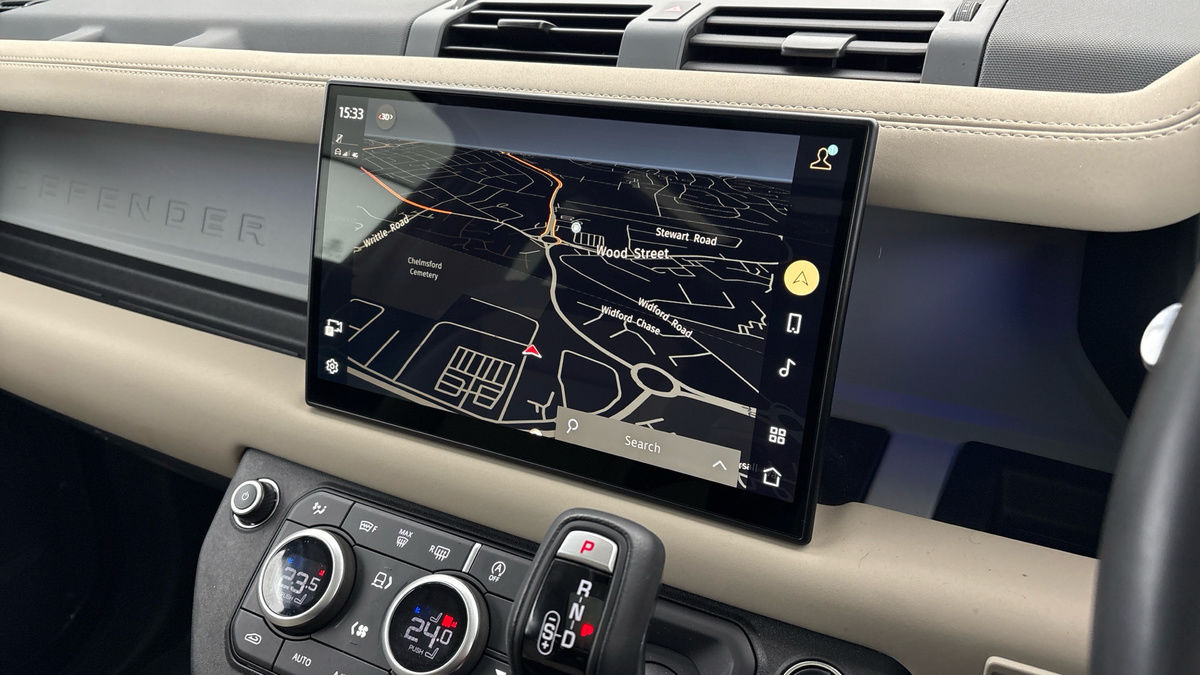 Used Land Rover Defender 90 2024 for sale - 77342431: Photo 17