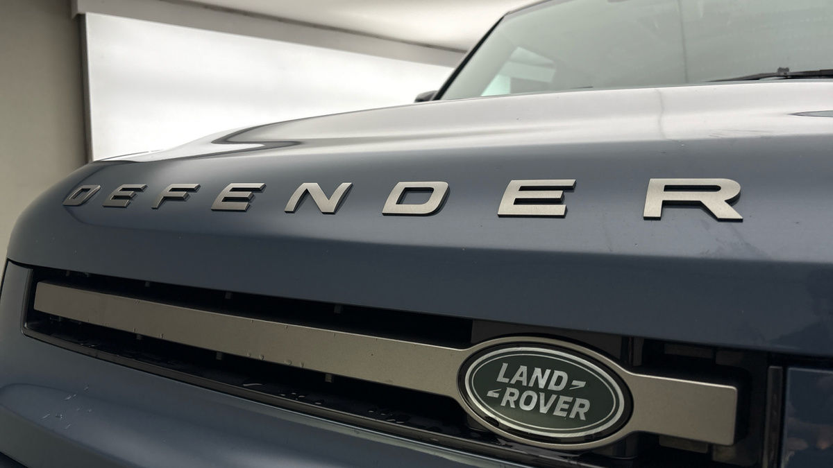 Used Land Rover Defender 90 2024 for sale - 77342431: Photo 24