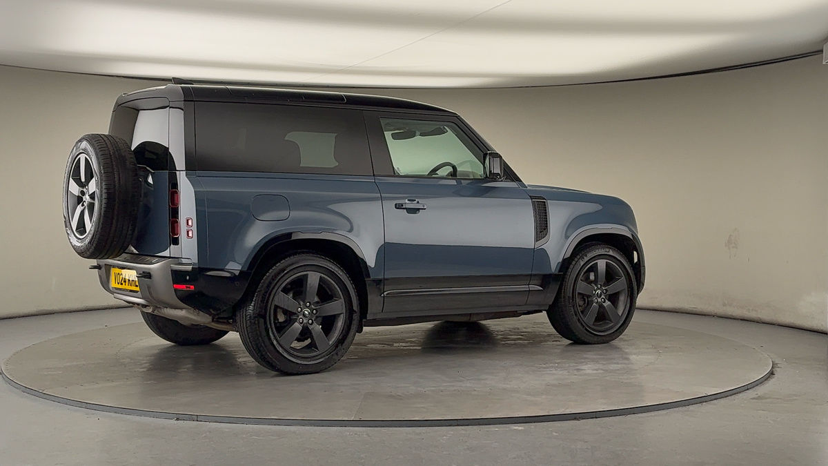 Used Land Rover Defender 90 2024 for sale - 77342431: Photo 38