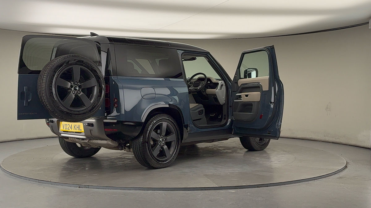 Used Land Rover Defender 90 2024 for sale - 77342431: Photo 58