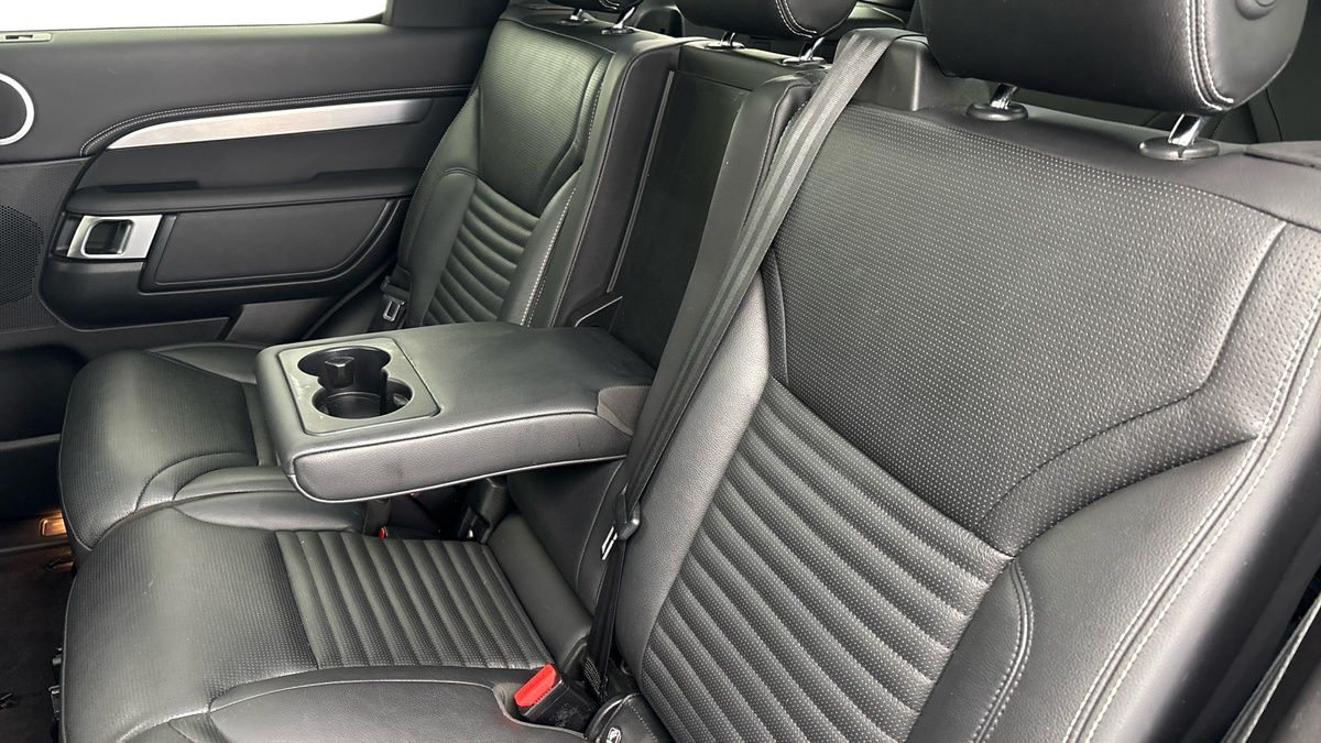 Used Land Rover Discovery 2021 for sale - 76357228: Photo 9