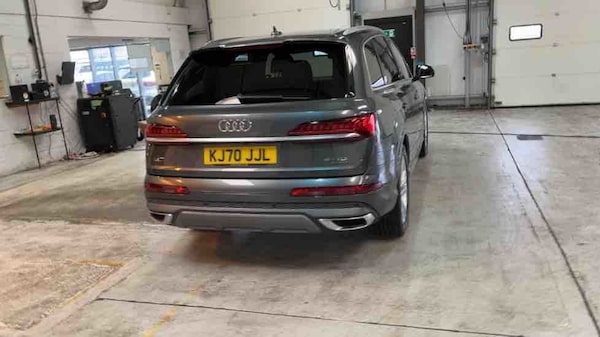 Used Audi Q7 2020 for sale - 75833410: Photo 38