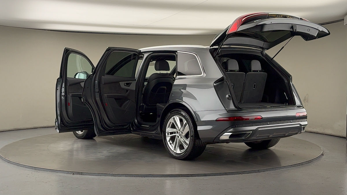 Used Audi Q7 2020 for sale - 75833410: Photo 44