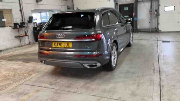 Used Audi Q7 2020 for sale - 75833410: Photo 44