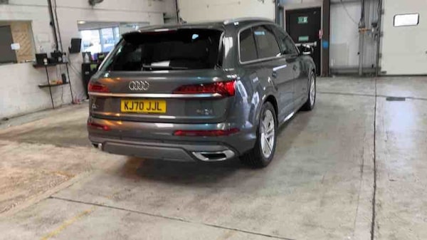 Used Audi Q7 2020 for sale - 75833410: Photo 45