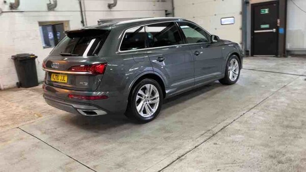 Used Audi Q7 2020 for sale - 75833410: Photo 62