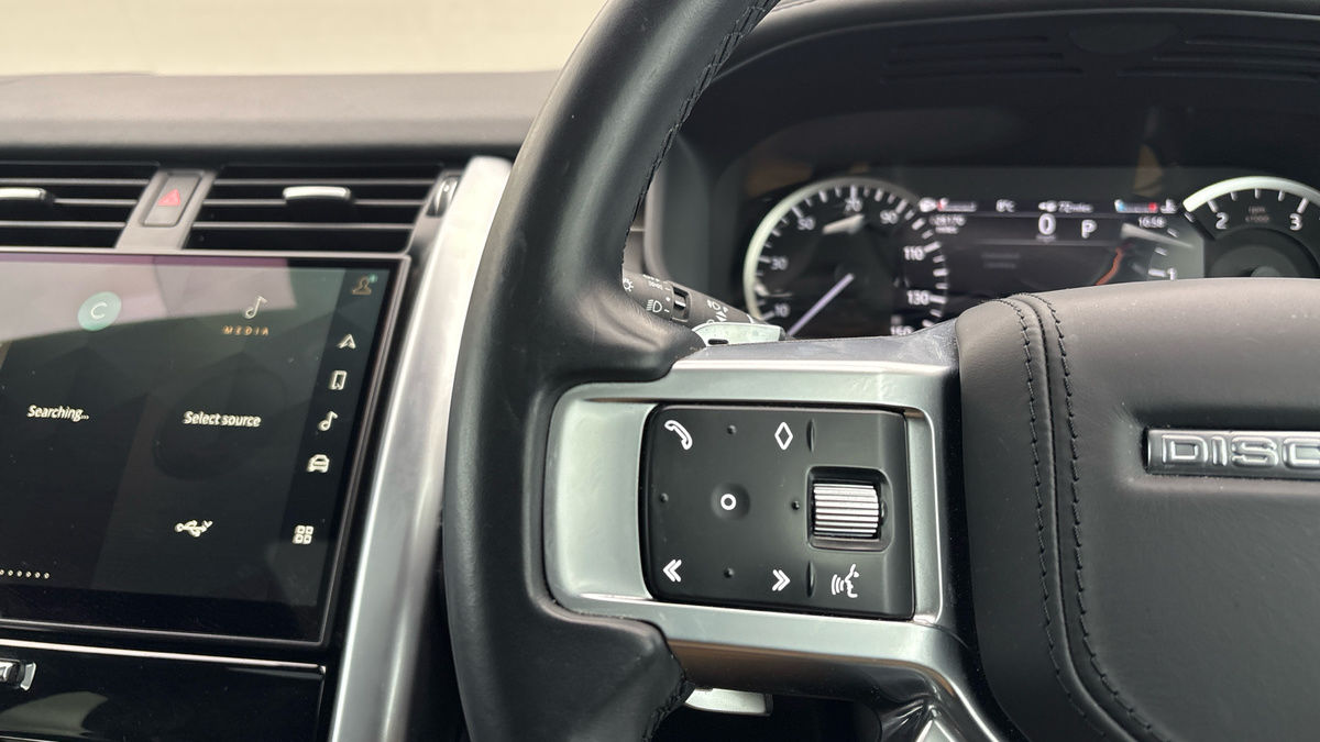 Used Land Rover Discovery 2023 for sale - 76357252: Photo 13