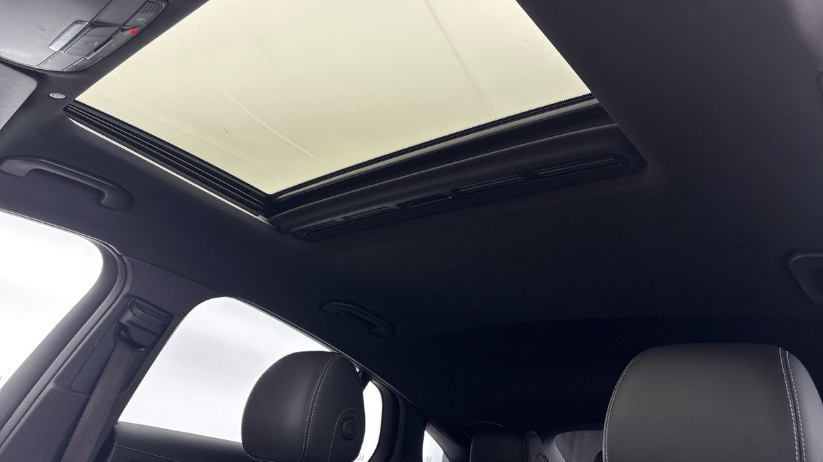 Used Mercedes-Benz GLC 2020 for sale - 76357231: Photo 6