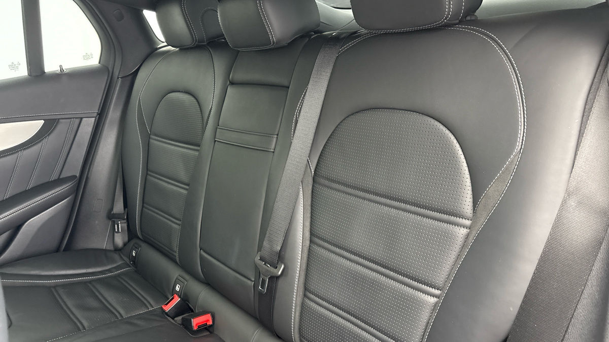 Used Mercedes-Benz GLC 2020 for sale - 76357231: Photo 8