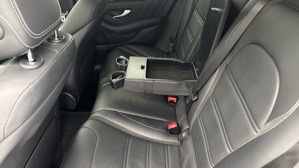 Used Mercedes-Benz GLC 2020 for sale - 76357231: Photo 9