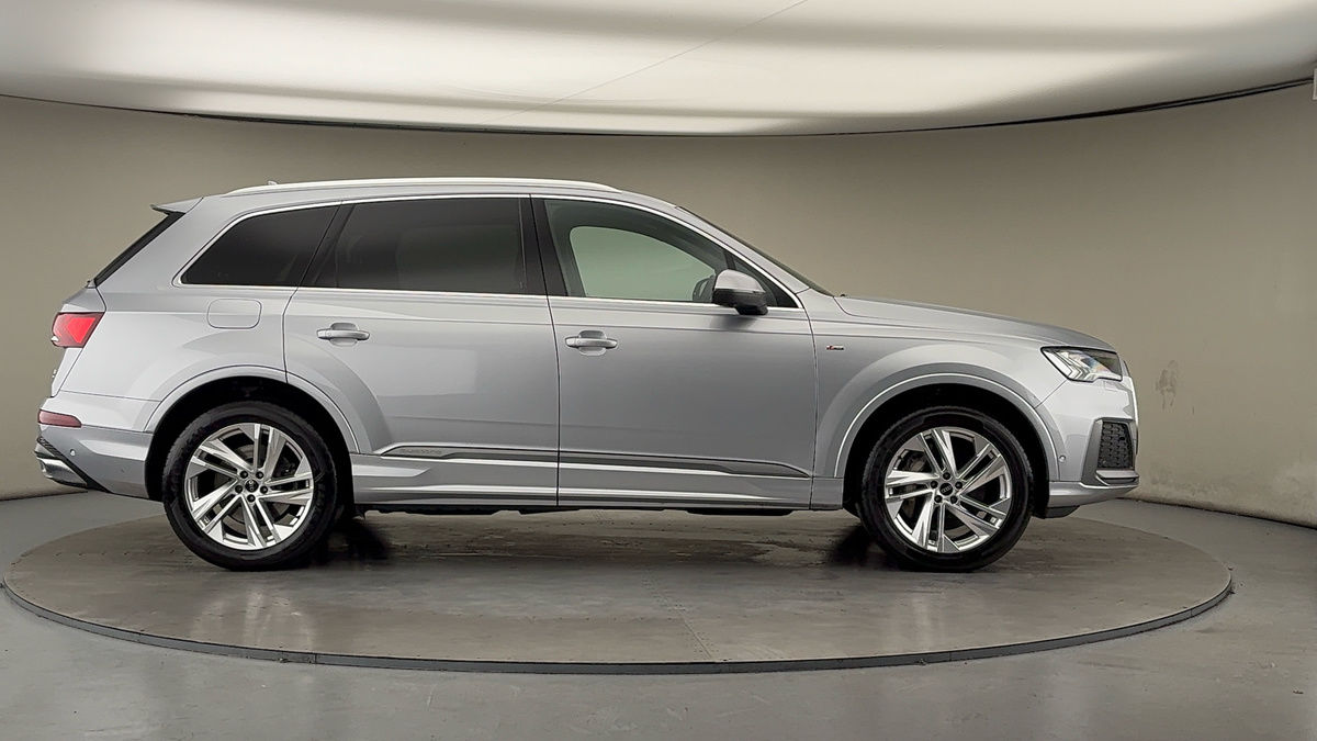 Used Audi Q7 2021 for sale - 76950916: Photo 32
