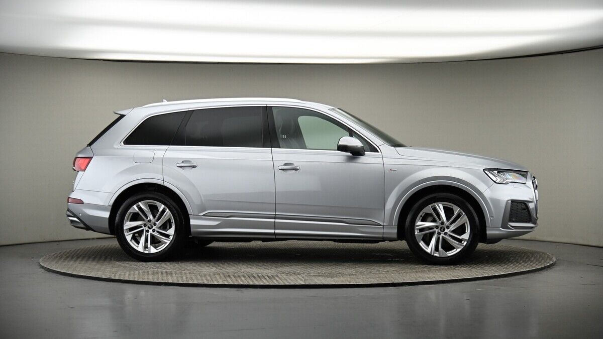Used Audi Q7 2021 for sale - 76950916: Photo 90