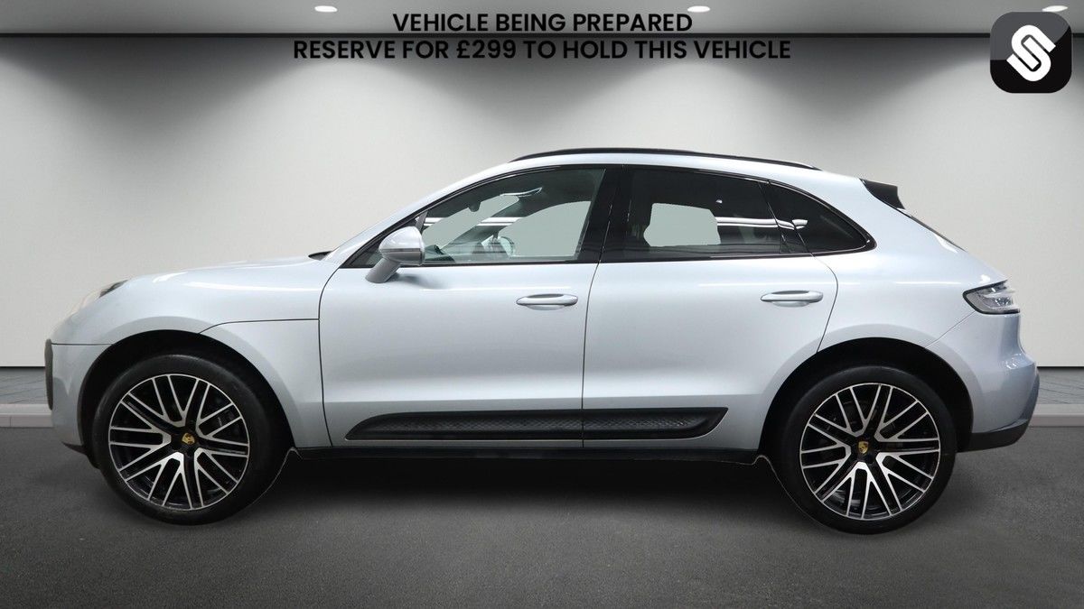 Used Porsche Macan 2021 for sale - 77953694: Photo 6