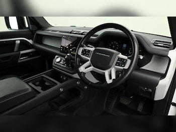 Used Land Rover Defender 110 2023 for sale - 75549373: Photo