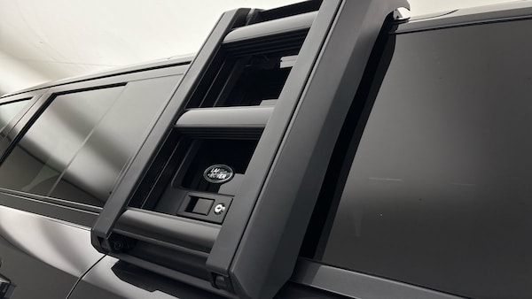 Used Land Rover Defender 110 2022 for sale - 76224266: Photo 31