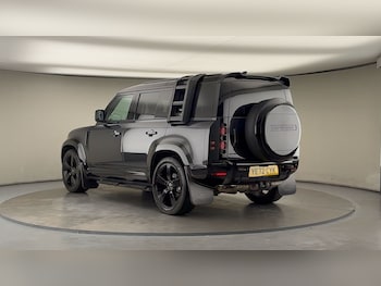 Used Land Rover Defender 110 2022 for sale - 76224266: Photo