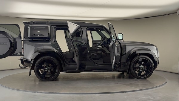 Used Land Rover Defender 110 2022 for sale - 76224266: Photo 64