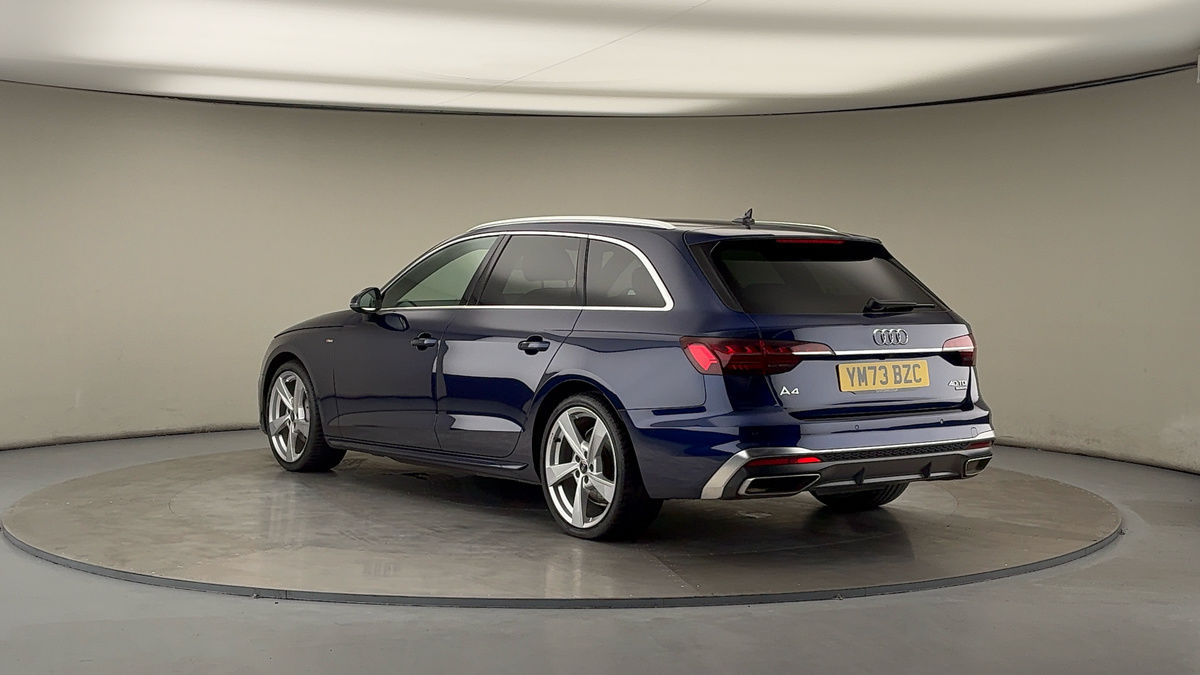 Used Audi A4 Avant 2023 for sale - 76010598: Photo 2