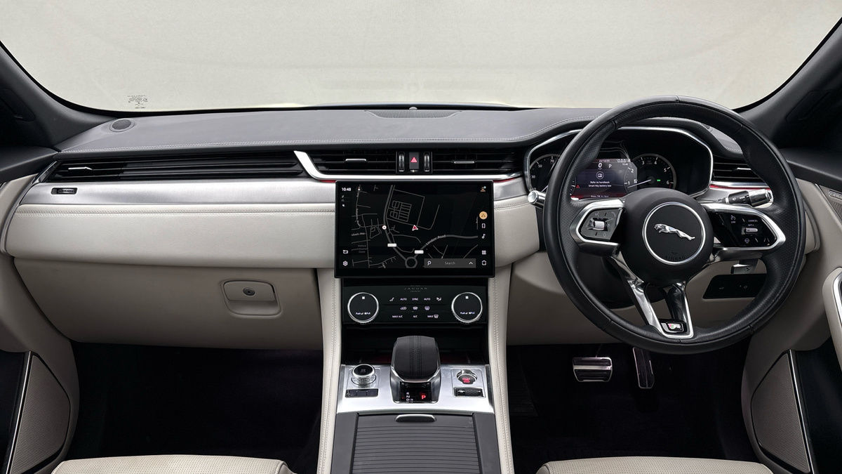 Used Jaguar F-Pace 2022 for sale - 76910828: Photo 12