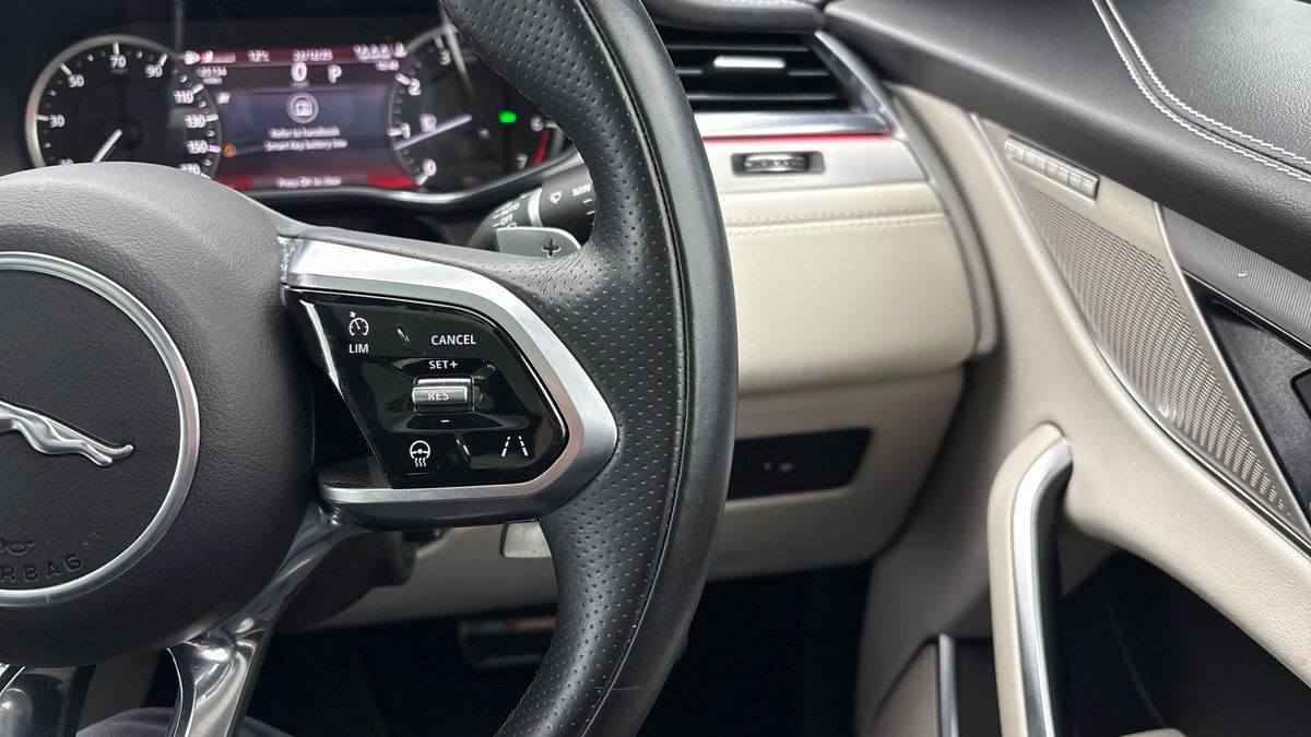 Used Jaguar F-Pace 2022 for sale - 76910828: Photo 14