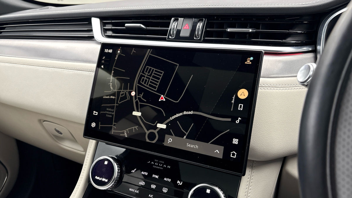 Used Jaguar F-Pace 2022 for sale - 76910828: Photo 17