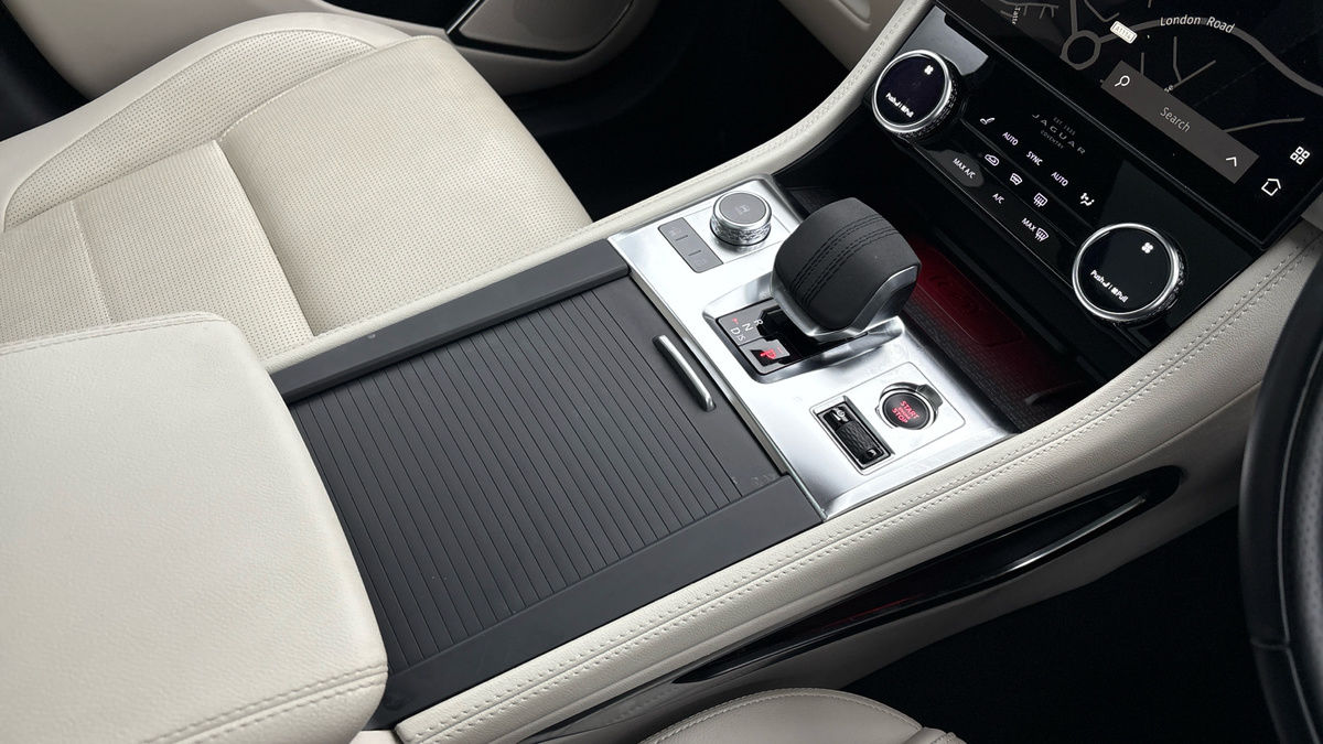 Used Jaguar F-Pace 2022 for sale - 76910828: Photo 18