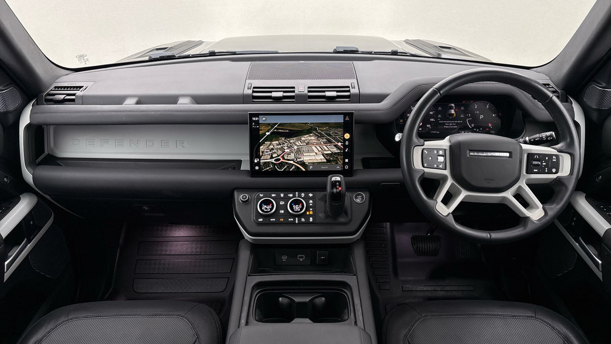 Used Land Rover Defender 2024 for sale - 77953676: Photo 12