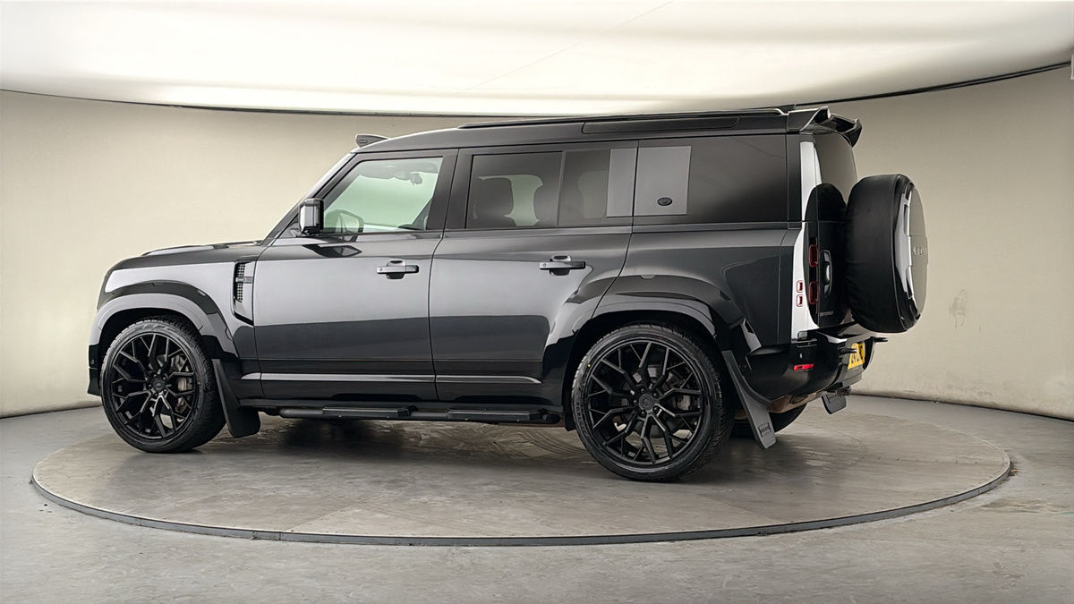 Used Land Rover Defender 2024 for sale - 77953676: Photo 32