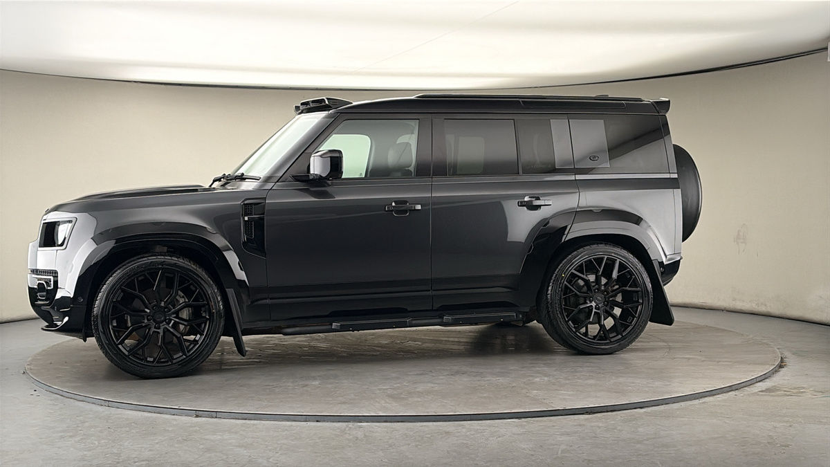 Used Land Rover Defender 2024 for sale - 77953676: Photo 34