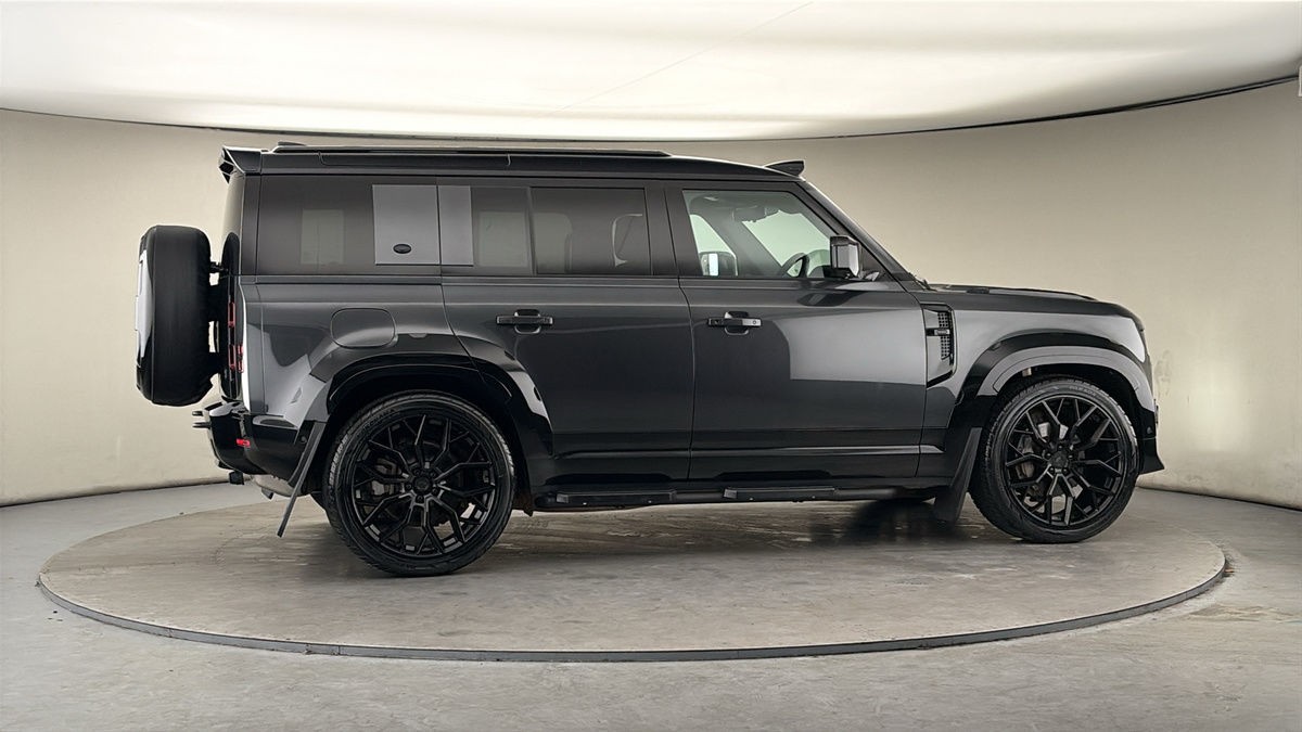 Used Land Rover Defender 2024 for sale - 77953676: Photo 43