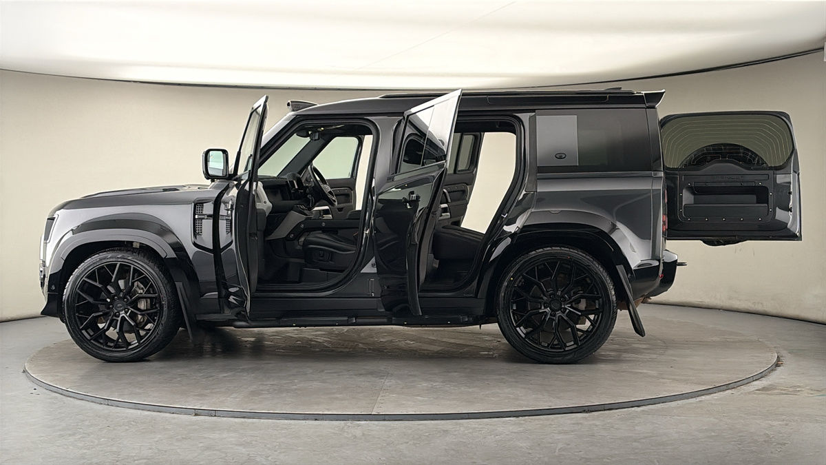 Used Land Rover Defender 2024 for sale - 77953676: Photo 52