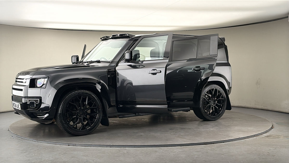 Used Land Rover Defender 2024 for sale - 77953676: Photo 54