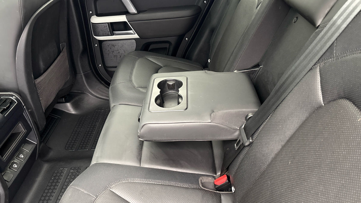 Used Land Rover Defender 2024 for sale - 77953676: Photo 9