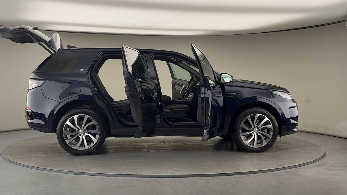 Used Land Rover Discovery Sport 2022 for sale - 77303326: Photo 57