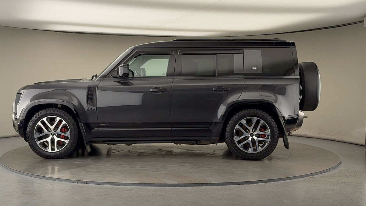 Used Land Rover Defender 2022 for sale - 76455037: Photo 15