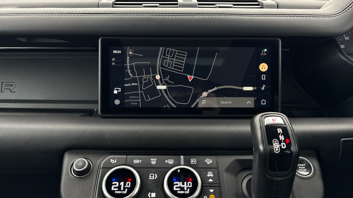 Used Land Rover Defender 2022 for sale - 76455037: Photo 17