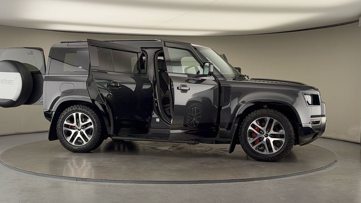 Used Land Rover Defender 2022 for sale - 76455037: Photo 56