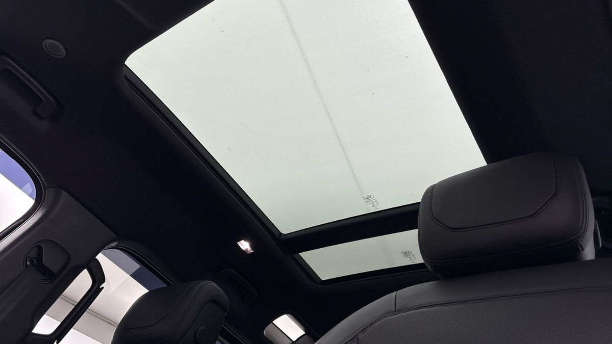 Used Land Rover Defender 2022 for sale - 76455037: Photo 6