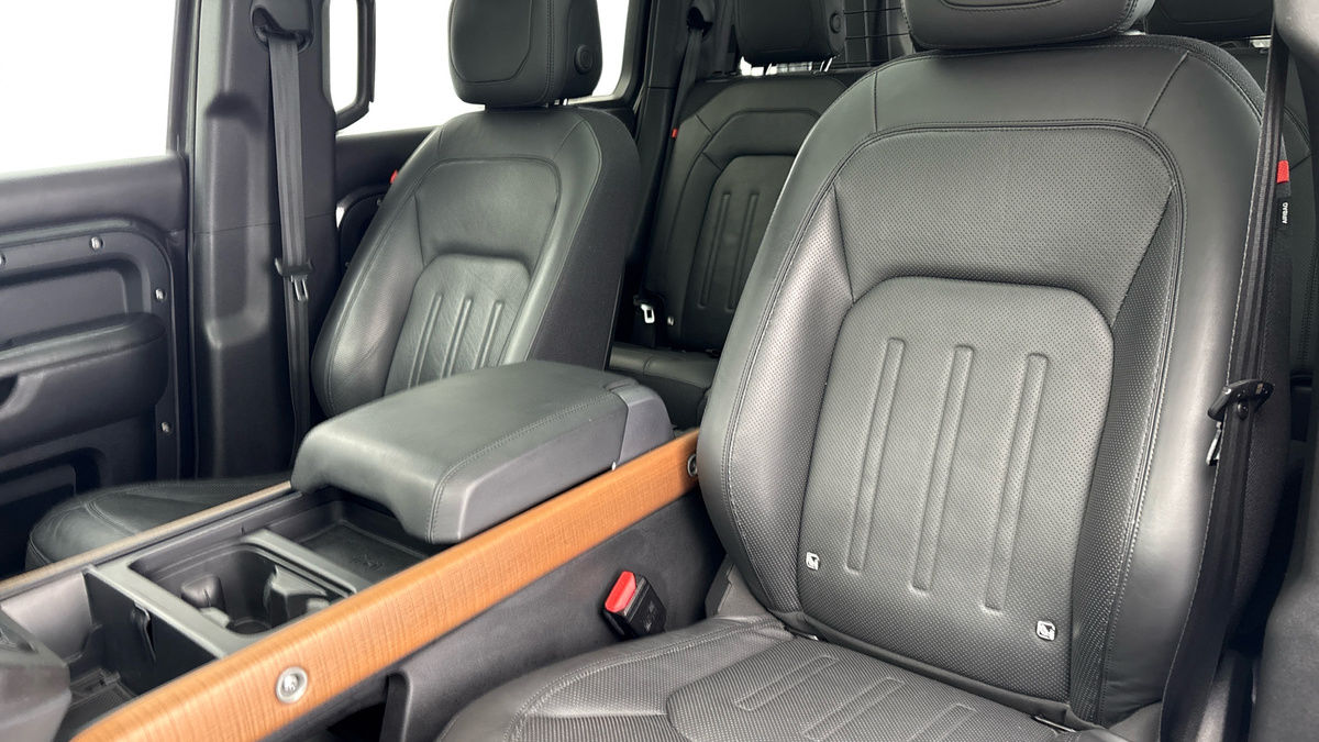 Used Land Rover Defender 2022 for sale - 76455037: Photo 7