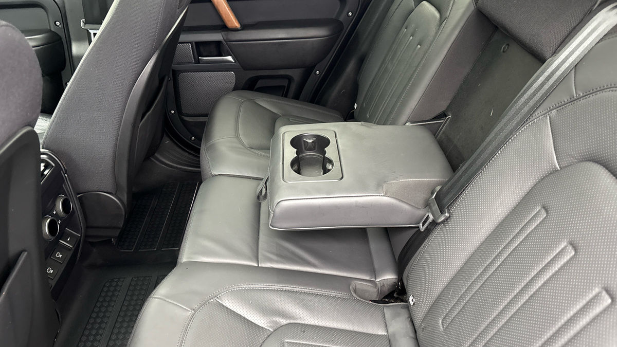 Used Land Rover Defender 2022 for sale - 76455037: Photo 9